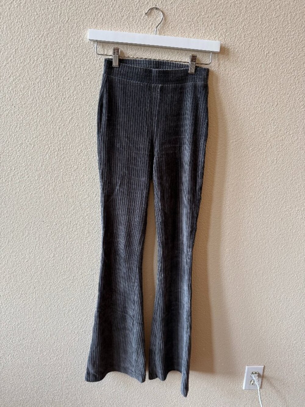 Aerie Ribbed Velvet Flare Leggings Sz XXS Gray High Rise Pull-On